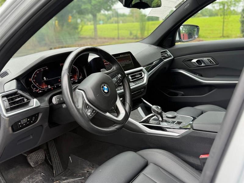 BMW 3 Series 330i xDrive Sedan 2019