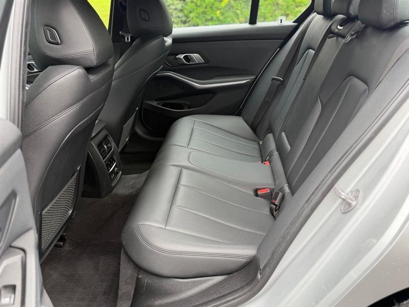 BMW 3 Series 330i xDrive Sedan 2019