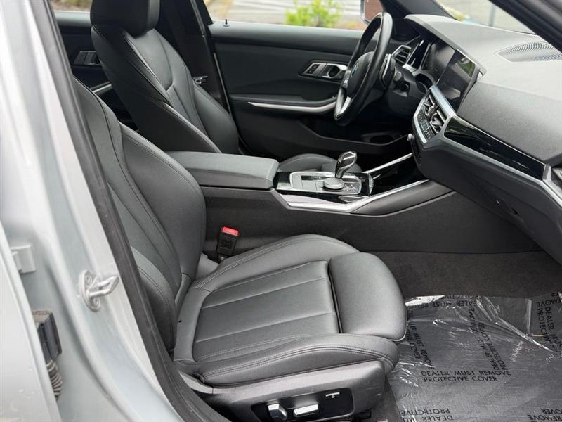 BMW 3 Series 330i xDrive Sedan 2019