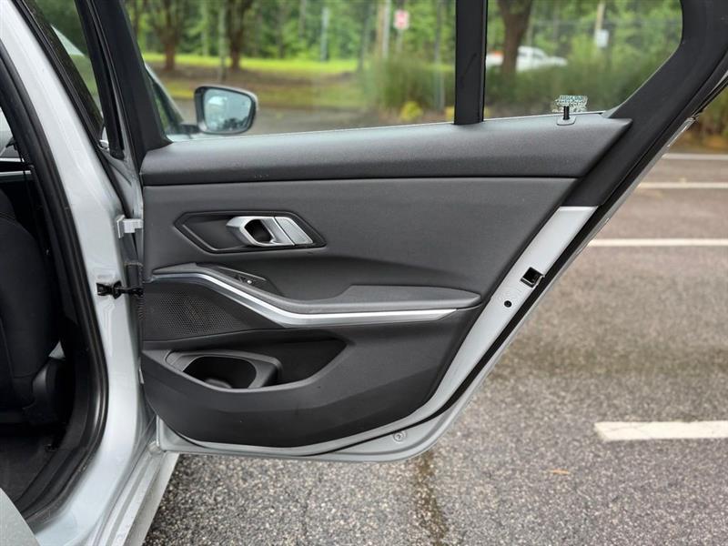 BMW 3 Series 330i xDrive Sedan 2019
