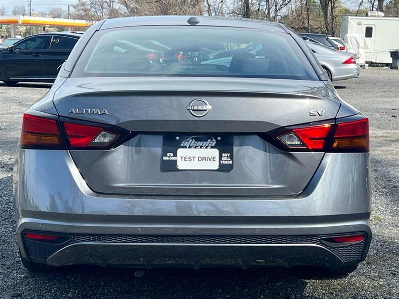 Nissan Altima 2.5 SV Sedan 2024