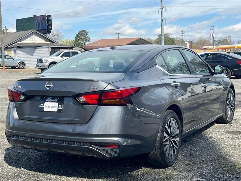 Nissan Altima 2.5 SV Sedan 2024
