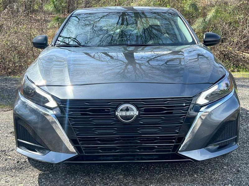 Nissan Altima 2.5 SV Sedan 2024