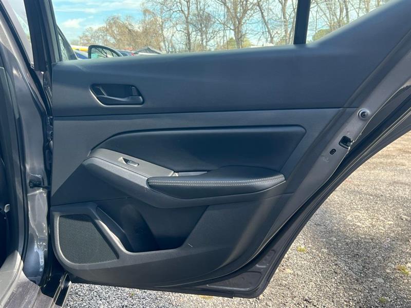 Nissan Altima 2.5 SV Sedan 2024