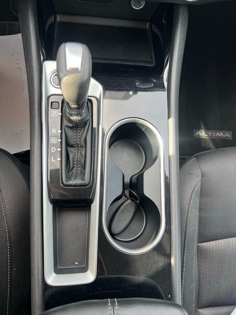 Nissan Altima 2.5 SV Sedan 2024