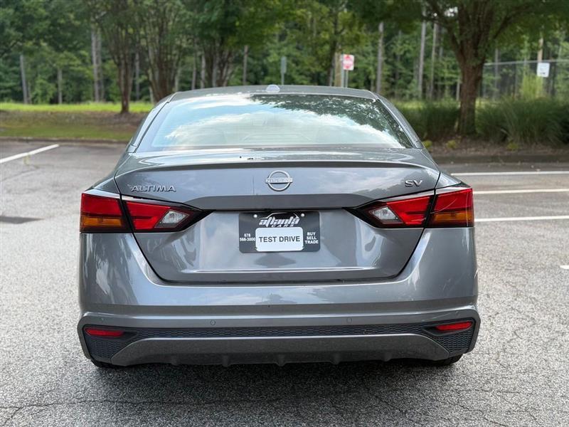 Nissan Altima 2.5 SV Sedan 2024