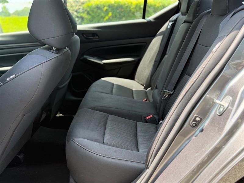 Nissan Altima 2.5 SV Sedan 2024