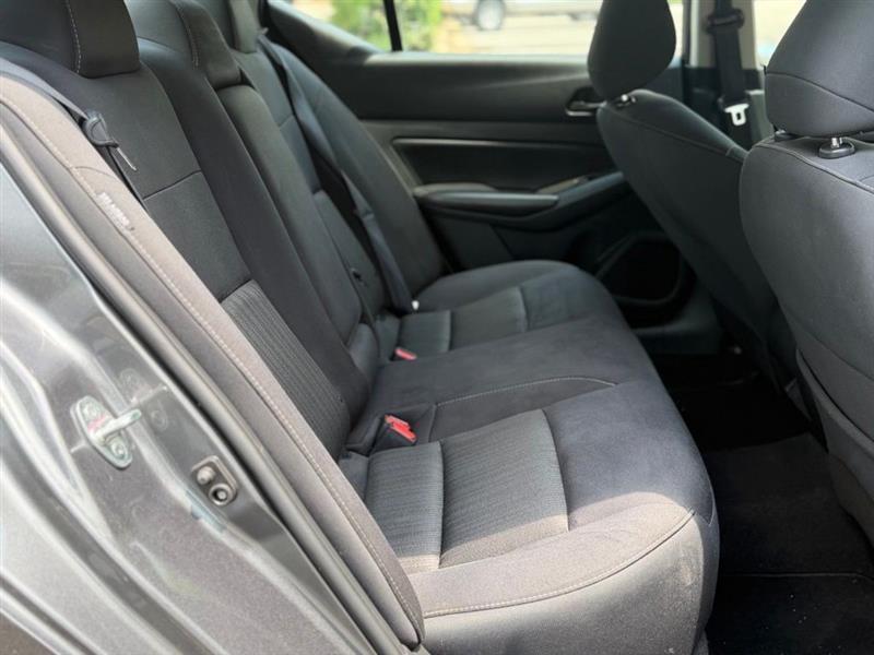 Nissan Altima 2.5 SV Sedan 2024