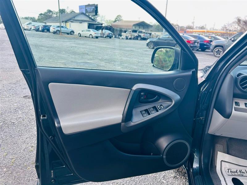 Toyota RAV4 4WD 4dr V6 Limited (Natl) 2012