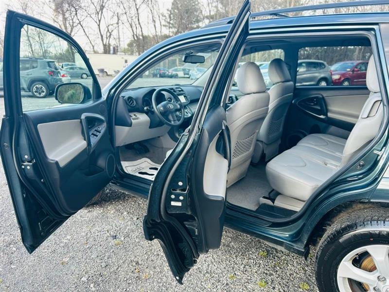 Toyota RAV4 4WD 4dr V6 Limited (Natl) 2012