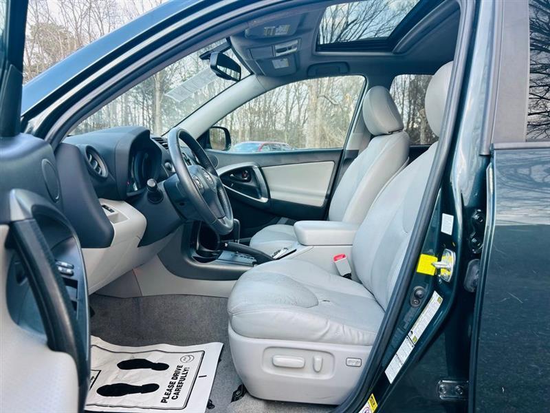 Toyota RAV4 4WD 4dr V6 Limited (Natl) 2012