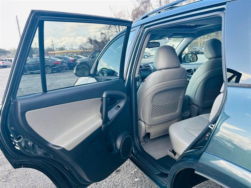 Toyota RAV4 4WD 4dr V6 Limited (Natl) 2012