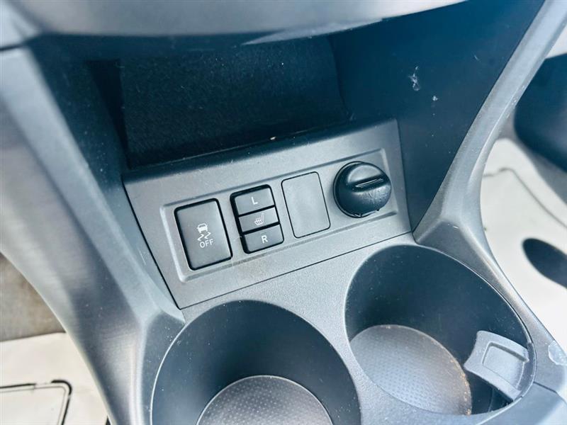 Toyota RAV4 4WD 4dr V6 Limited (Natl) 2012