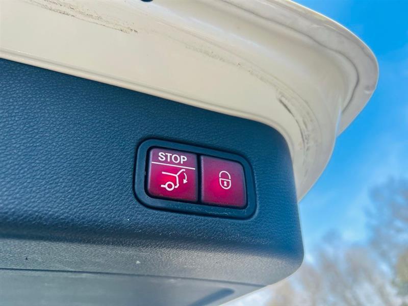 Mercedes-Benz M-Class 4MATIC 4dr ML 550 2014