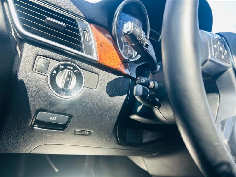 Mercedes-Benz M-Class 4MATIC 4dr ML 550 2014