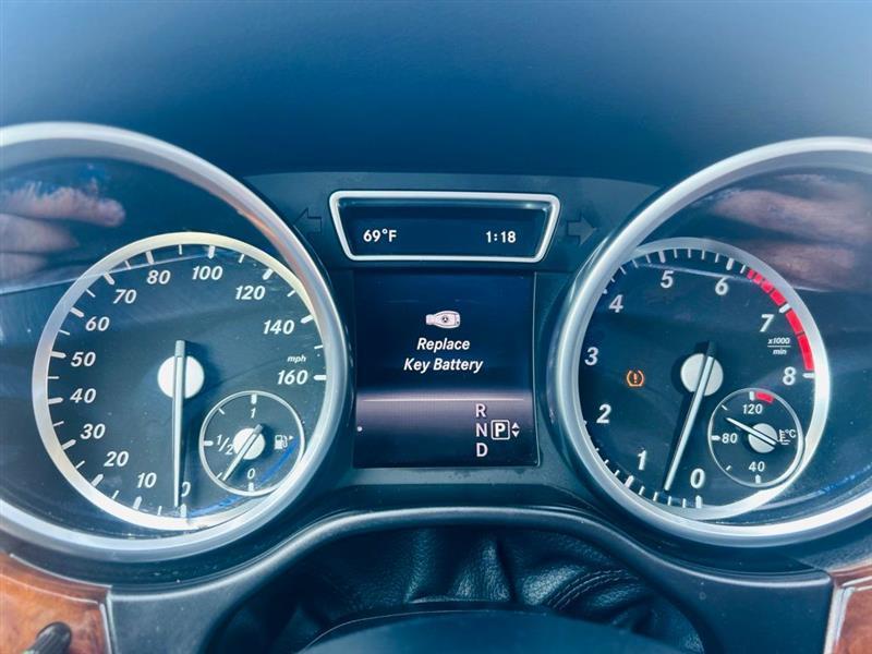 Mercedes-Benz M-Class 4MATIC 4dr ML 550 2014