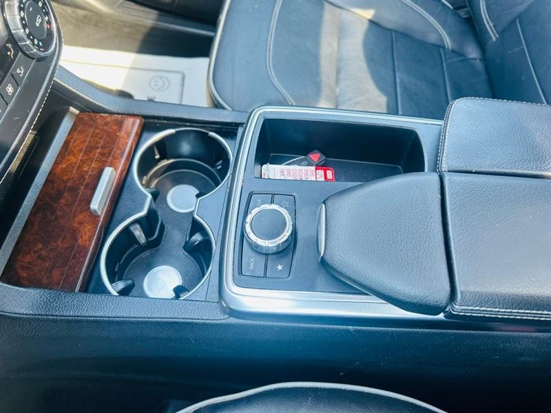 Mercedes-Benz M-Class 4MATIC 4dr ML 550 2014