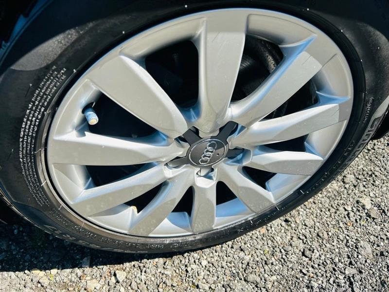 Audi A4 4dr Sdn Auto quattro 2.0T Premium 2015