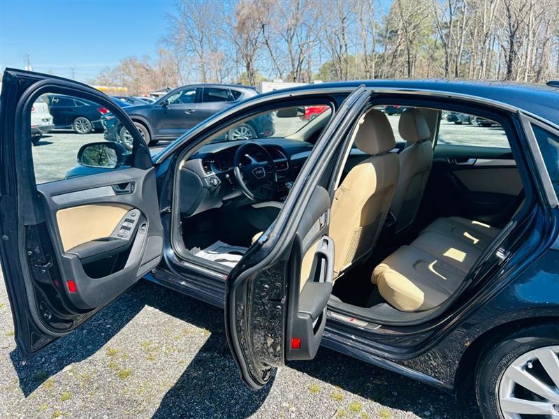 Audi A4 4dr Sdn Auto quattro 2.0T Premium 2015