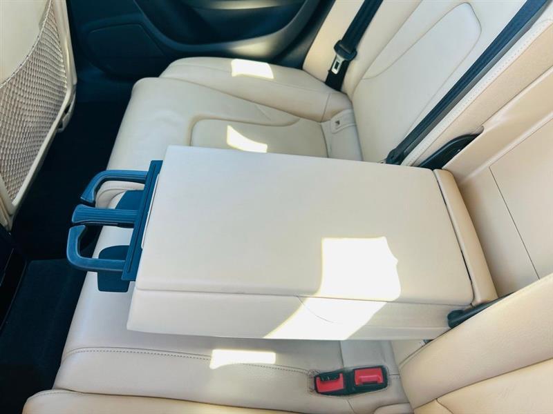 Audi A4 4dr Sdn Auto quattro 2.0T Premium 2015