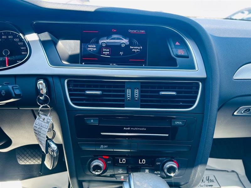 Audi A4 4dr Sdn Auto quattro 2.0T Premium 2015
