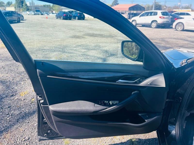 BMW 5 Series 530i xDrive Sedan 2018