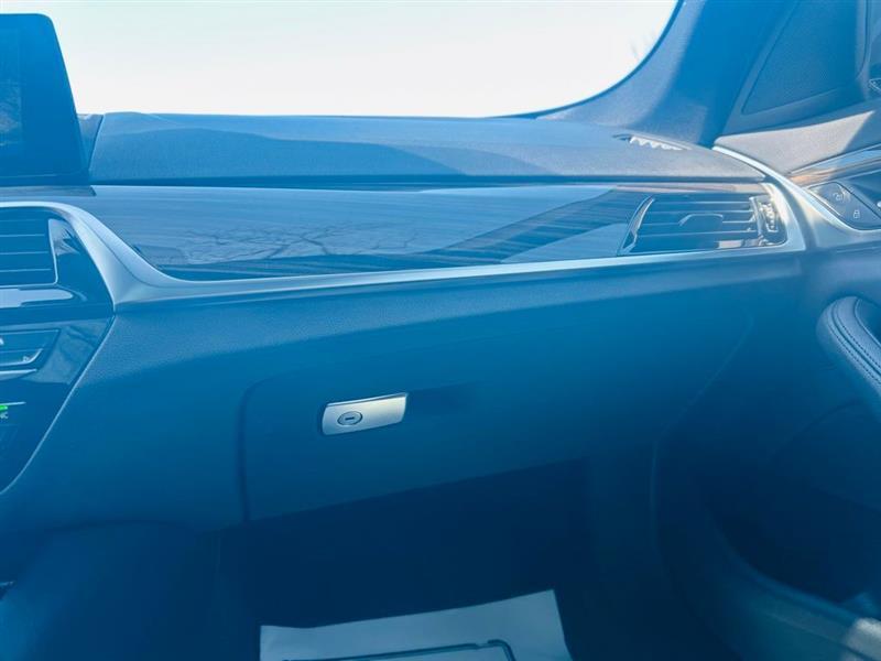 BMW 5 Series 530i xDrive Sedan 2018