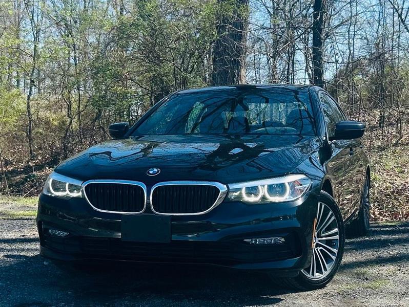 2018 BMW 5 Series 530i xDrive Sedan's photo