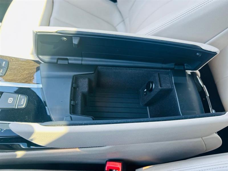 BMW 5 Series 530i Sedan 2018