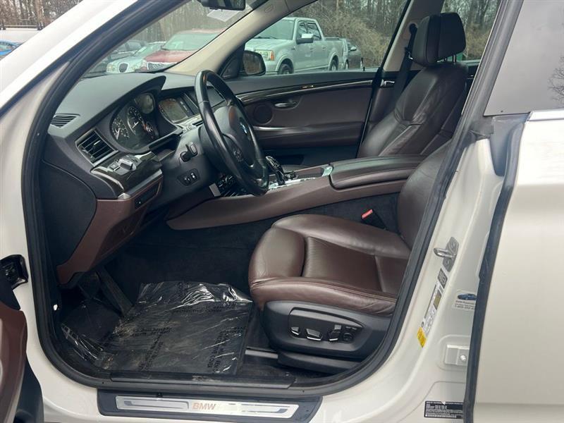 BMW 5 Series Gran Turismo 5dr 550i Gran Turismo RWD 2015