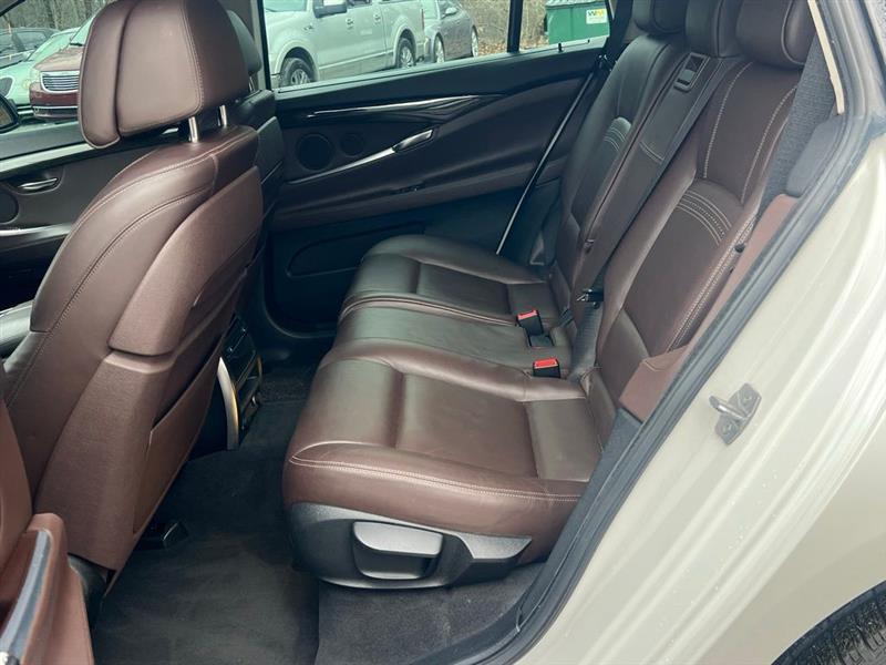 BMW 5 Series Gran Turismo 5dr 550i Gran Turismo RWD 2015