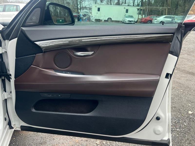 BMW 5 Series Gran Turismo 5dr 550i Gran Turismo RWD 2015