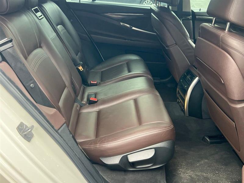 BMW 5 Series Gran Turismo 5dr 550i Gran Turismo RWD 2015