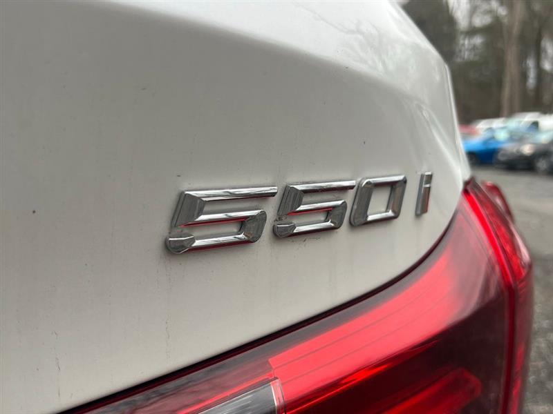 BMW 5 Series Gran Turismo 5dr 550i Gran Turismo RWD 2015