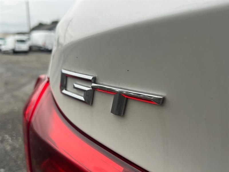 BMW 5 Series Gran Turismo 5dr 550i Gran Turismo RWD 2015