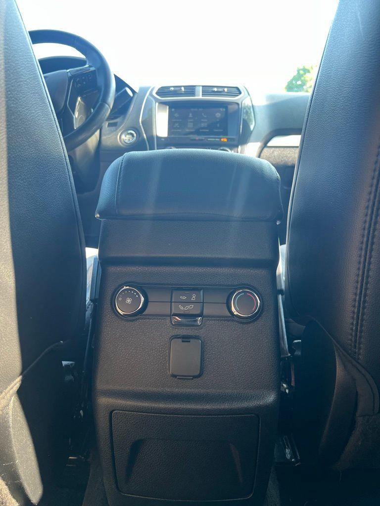 Ford Explorer XLT FWD 2017