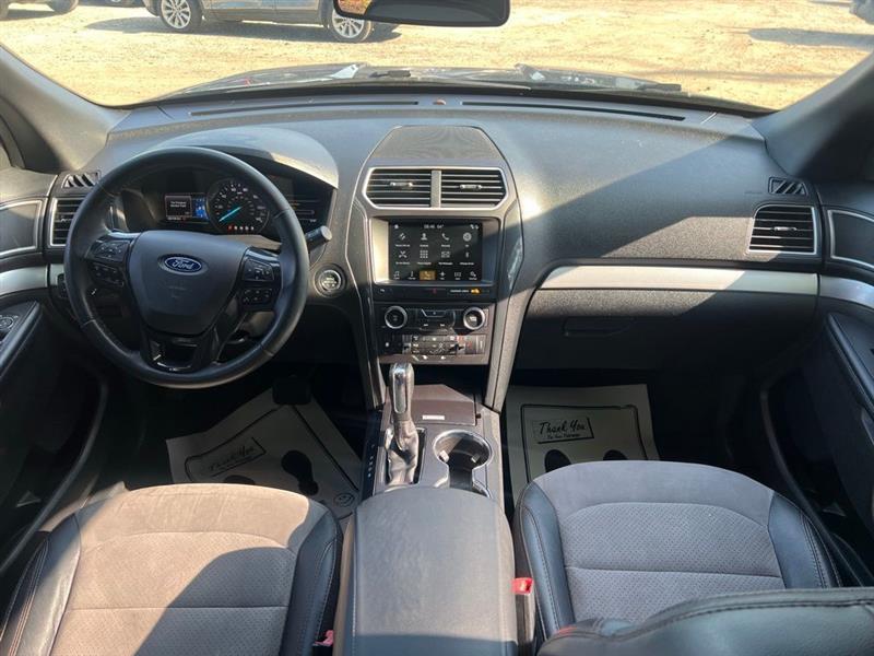 Ford Explorer XLT FWD 2017