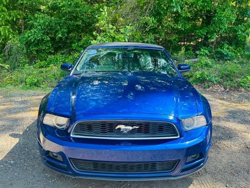 Ford Mustang 2dr Conv V6 2013