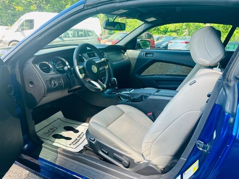 Ford Mustang 2dr Conv V6 2013