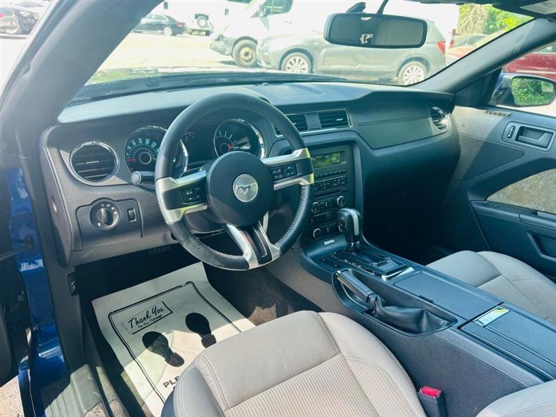 Ford Mustang 2dr Conv V6 2013