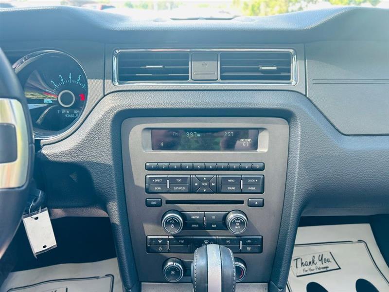 Ford Mustang 2dr Conv V6 2013