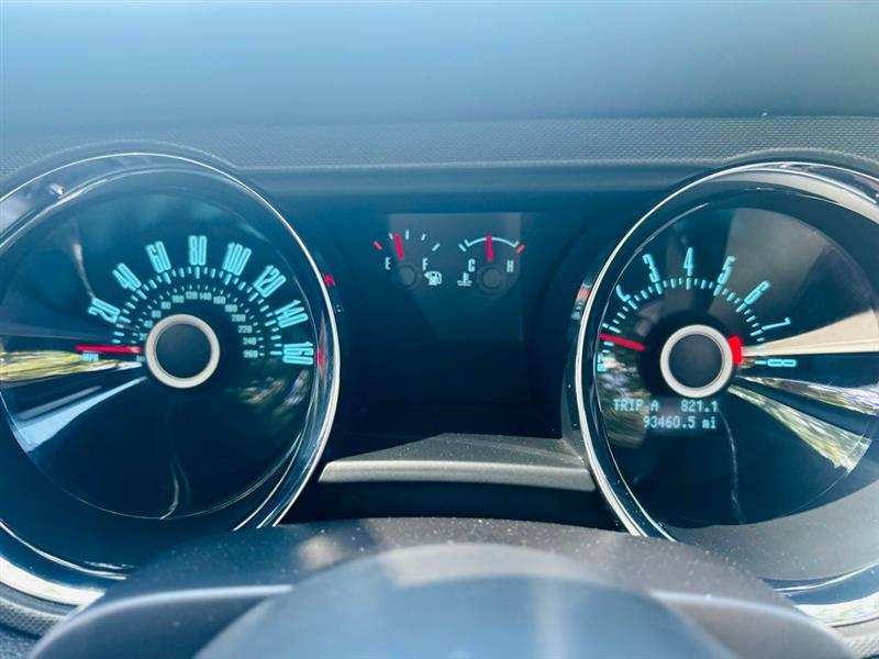 Ford Mustang 2dr Conv V6 2013