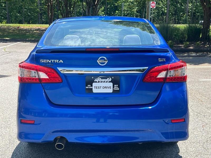 Nissan Sentra 4dr Sdn I4 CVT SR 2015