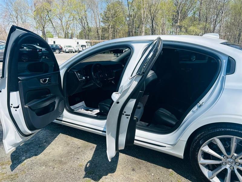 Volvo S60 T5 FWD Momentum 2020