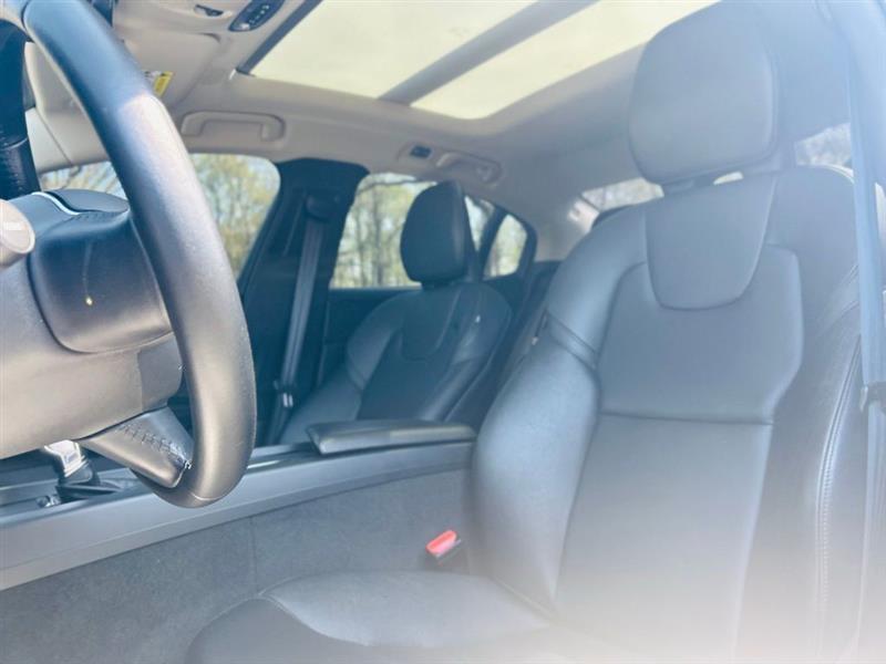 Volvo S60 T5 FWD Momentum 2020