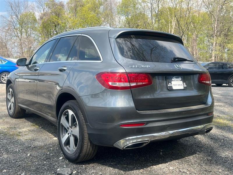 Mercedes-Benz GLC RWD 4dr GLC 300 2016