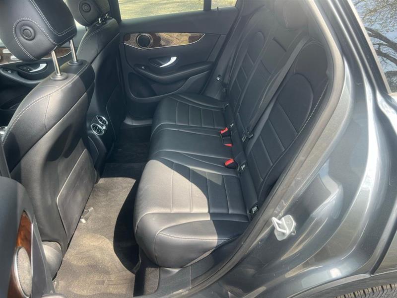 Mercedes-Benz GLC RWD 4dr GLC 300 2016