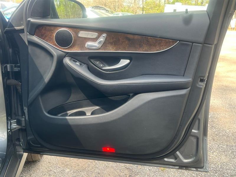 Mercedes-Benz GLC RWD 4dr GLC 300 2016