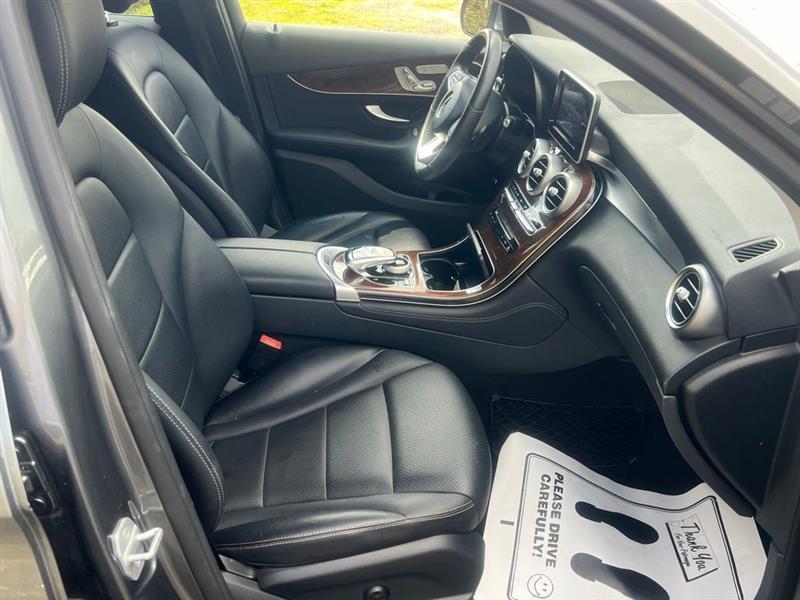 Mercedes-Benz GLC RWD 4dr GLC 300 2016