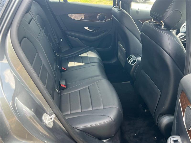 Mercedes-Benz GLC RWD 4dr GLC 300 2016